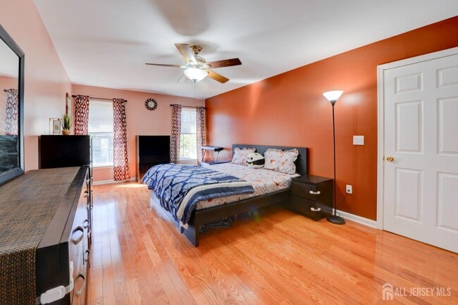 Building Photo - 13 Lackland Ave