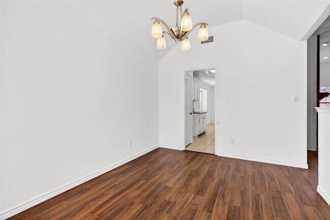 Building Photo - 1617 Briargrove Dr