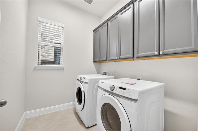 Building Photo - 12749 Friar St