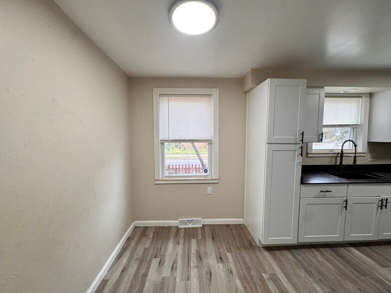 Building Photo - 4332 Jackman Rd