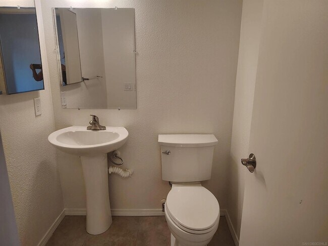 Building Photo - 12112 Wilsey Way