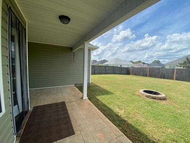 Building Photo - Adorable 3 bed/2 bath home! Great location!