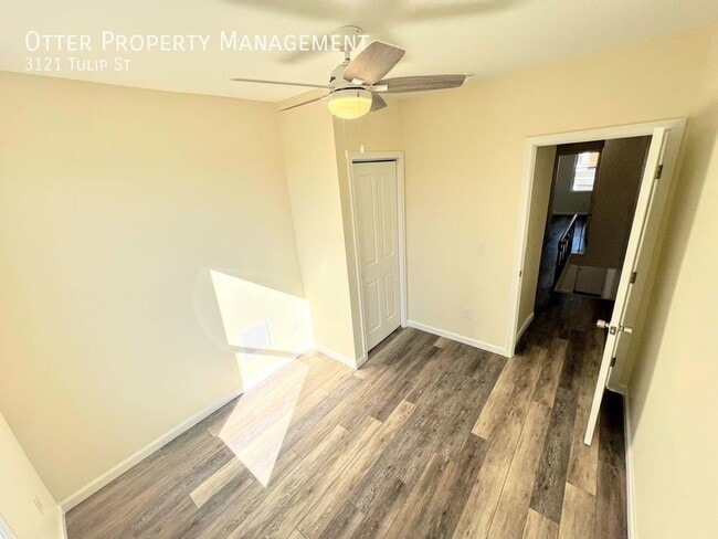 Building Photo - 3121 Tulip St