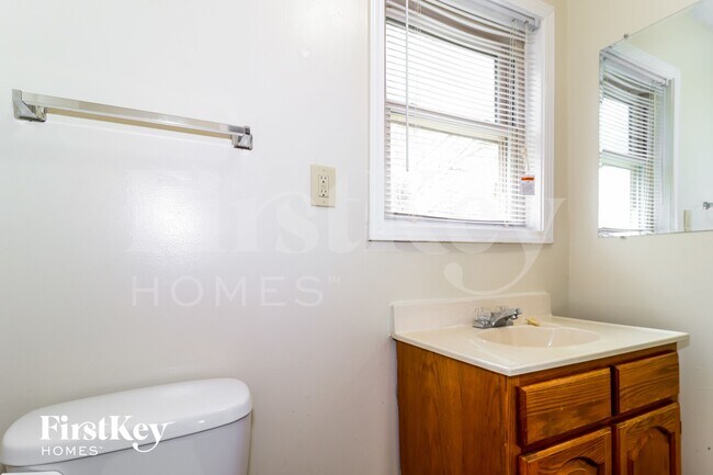 Building Photo - 2786 Dromedary Dr