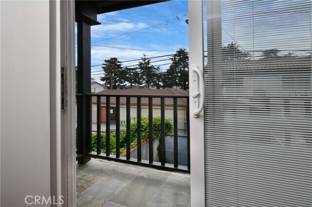 Building Photo - 4133 Irving Pl