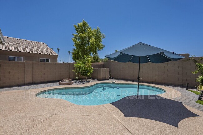 Building Photo - 1441 W Shellfish Dr