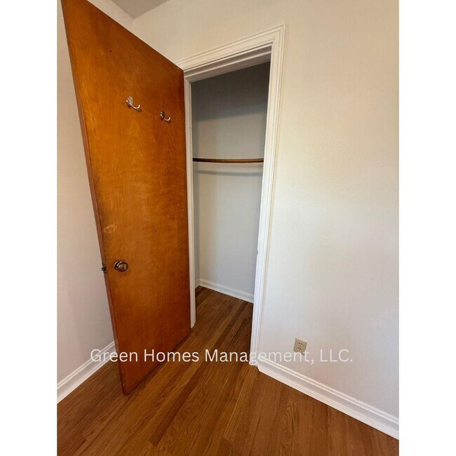 Building Photo - 895 Harrison St