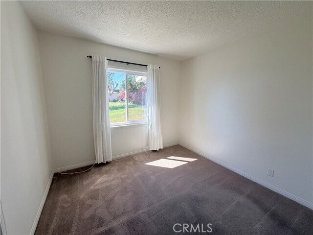 Building Photo - 896 Altura Way