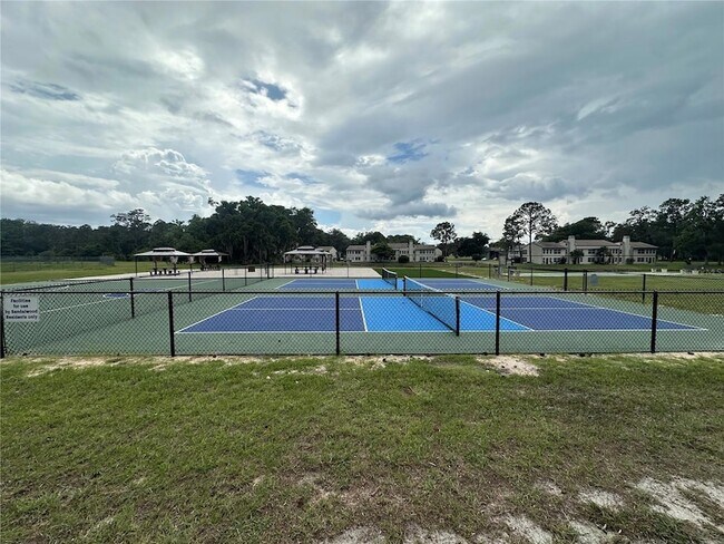 Building Photo - 17202 Sandalwood Dr