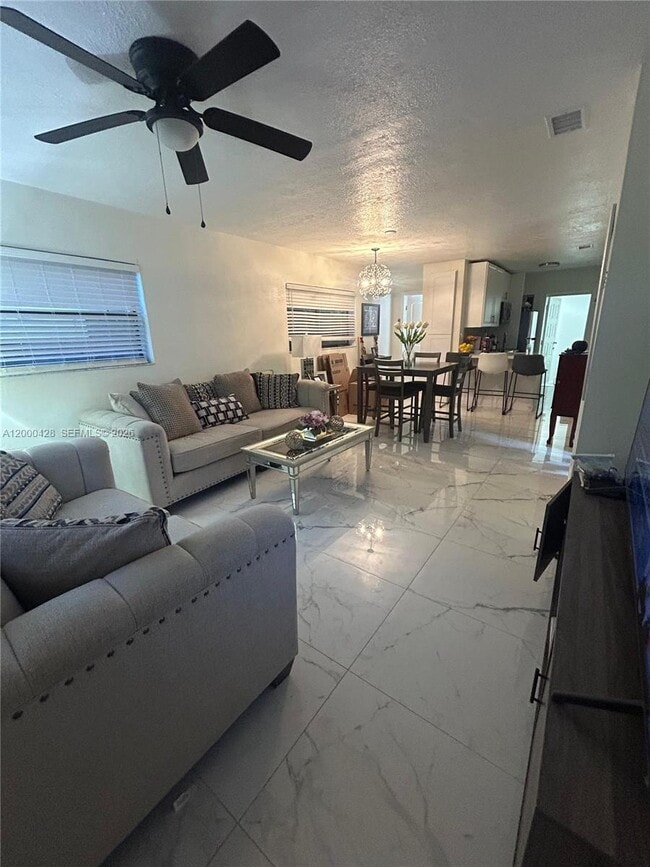 Building Photo - 400 NW 60th Way