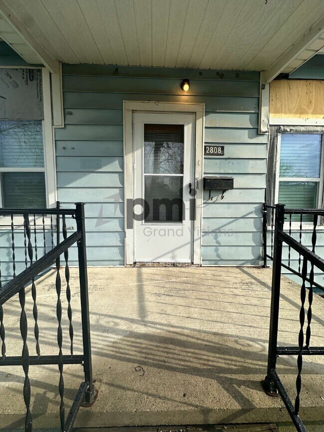 Building Photo - 2808 Champaign Ave