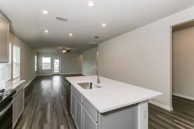 Building Photo - 117 Sun Grove Trl
