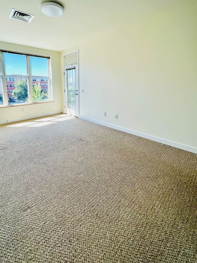 Building Photo - Eastwood Commons II Condo Association