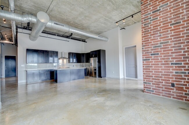 Building Photo - 1111 Studewood St