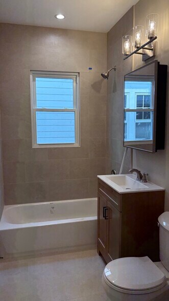 6802 Highland Bath - 6802 W Highland Ave
