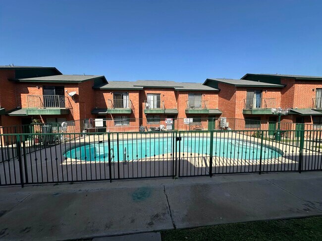 Building Photo - 8915 McPherson Rd