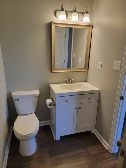 Building Photo - 231 W 550 N