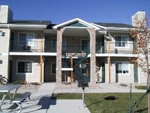 Building Photo - Fort Collins 2 Bedroom Condo Steps from CSU - Available Now