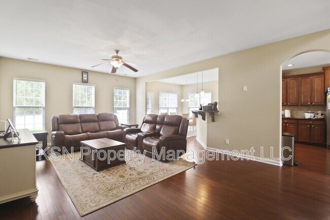 Building Photo - 144 Tahoe Dr