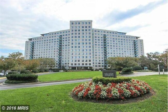 Primary Photo - Lovely Studio Apartment in Highly-Sought G...