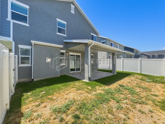 Building Photo - 2102 W 3250 S