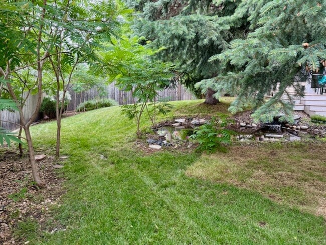 Building Photo - Park-like Yard, Updated Home