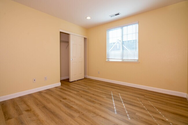 Building Photo - 4390 Rivermark Pky