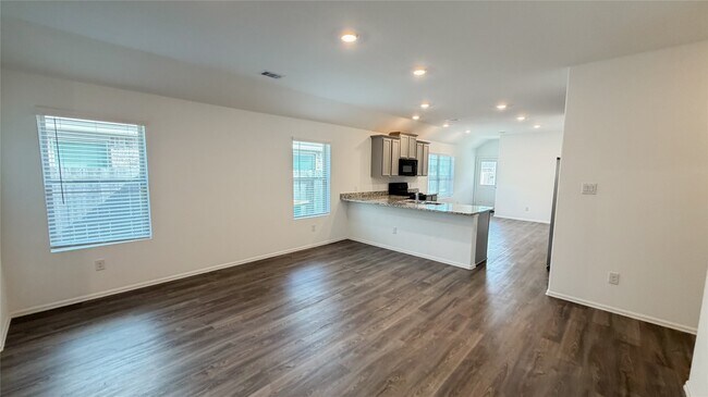 Building Photo - 22632 Malvicino Dr