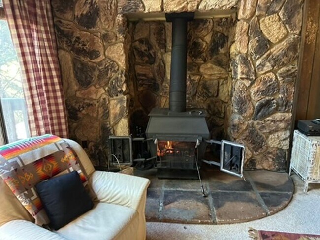 Building Photo - Ski Lease in Tahoe Donner - $3300