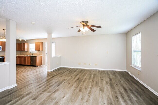 Building Photo - 12163 Maize Dr