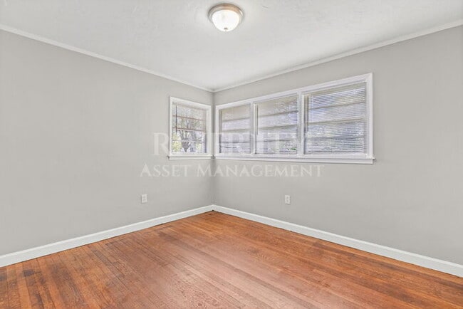 Building Photo - 1288 Davidson Dr