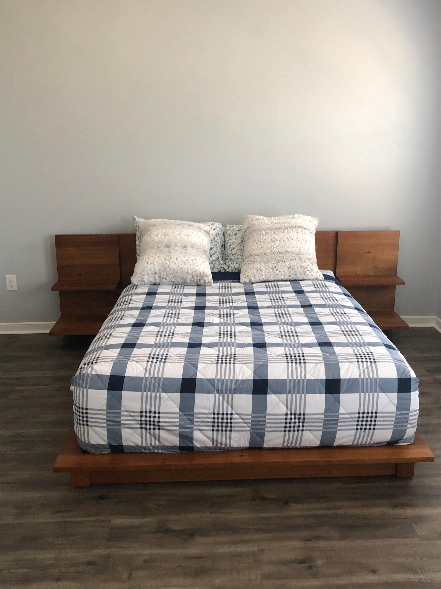 Master bedroom - 2272 Perennial Cir