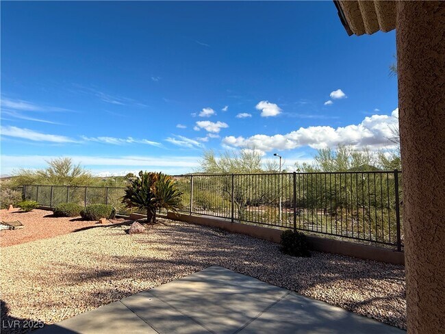 Building Photo - 1396 Couperin Dr