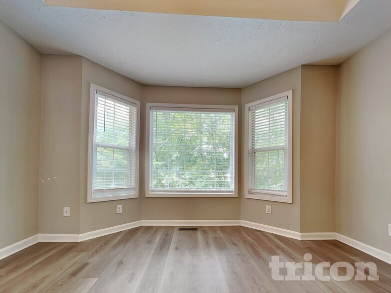 Building Photo - 2114 Lindley Ln