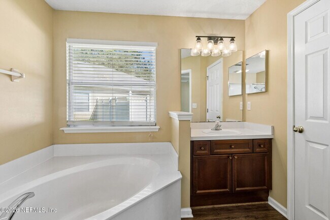 Building Photo - 831 Timberjack Ct