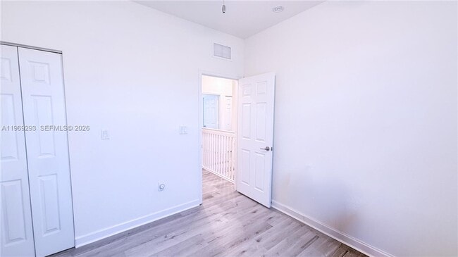 Building Photo - 3264 W 100th Terrace