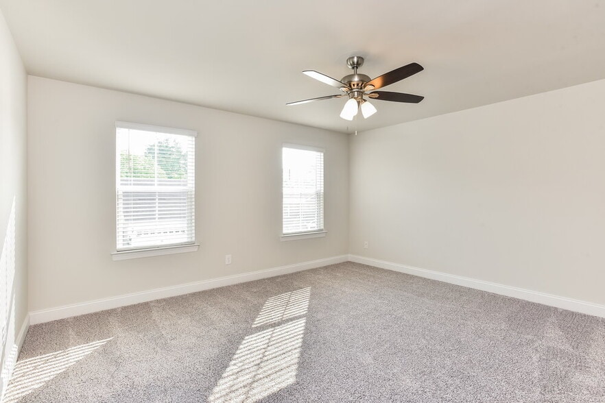 Building Photo - 7416 Blue Gable Rd