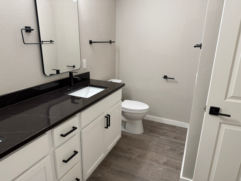 Building Photo - 7423 S Quail Cir