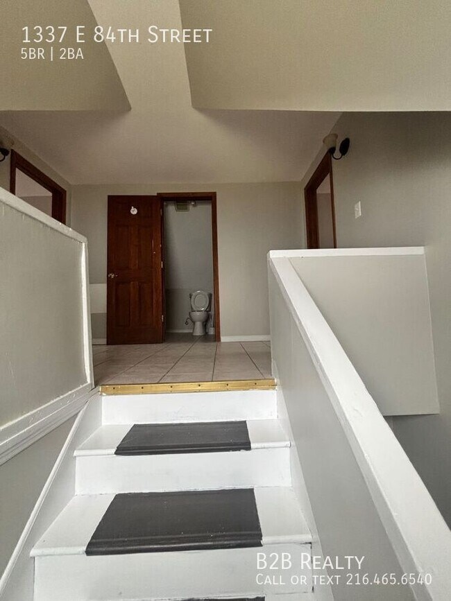 Building Photo - 1337 E 84th St