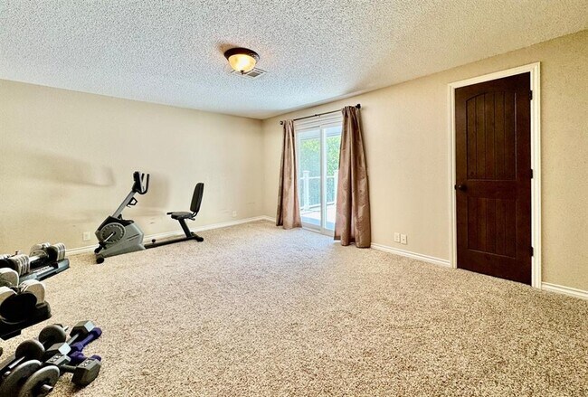 Building Photo - 21 S Trail Ridge Rd