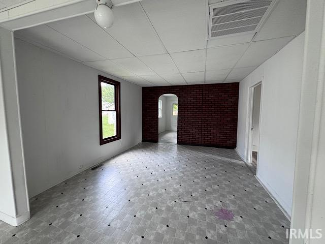 Building Photo - 625 E Beech St