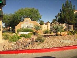 Building Photo - Cute 2 bedroom 2 bath condo