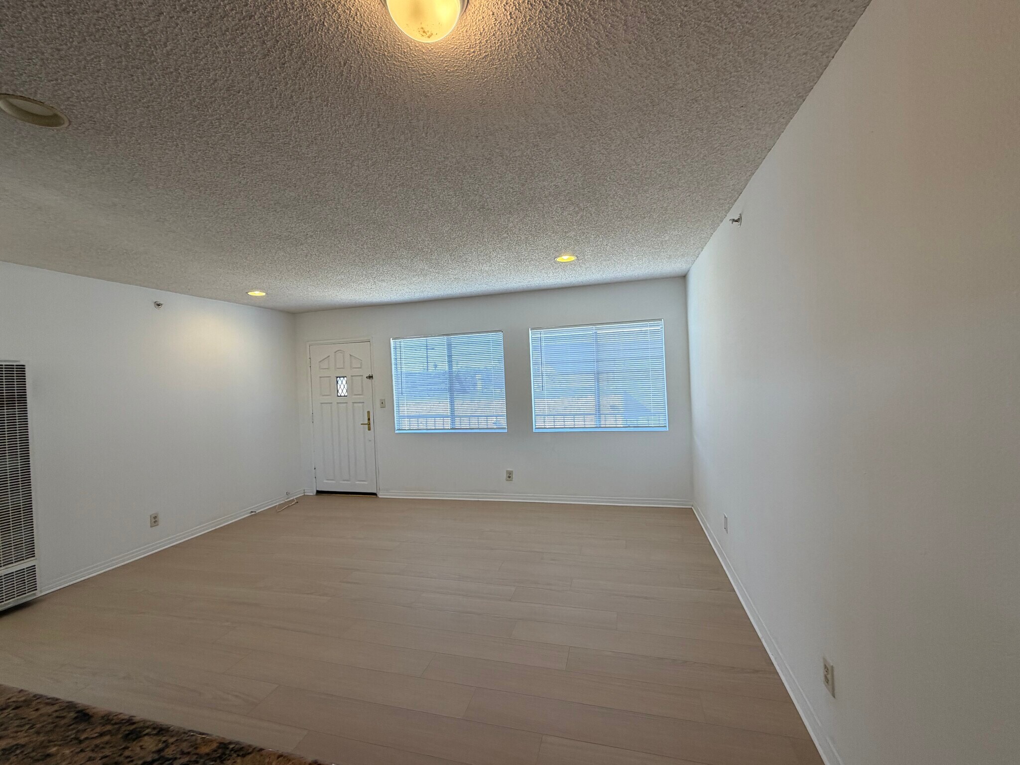 Building Photo - 4553 W 116th St