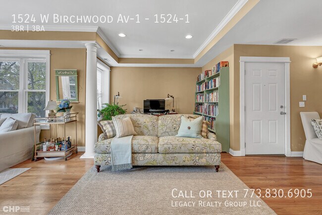 Building Photo - 1524 W Birchwood Ave