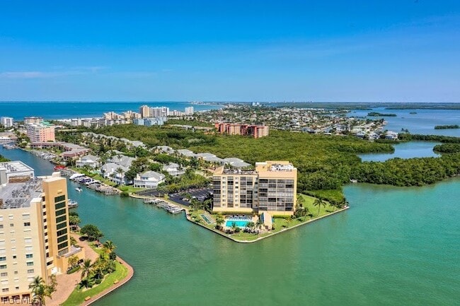 Building Photo - 400 Lenell Rd