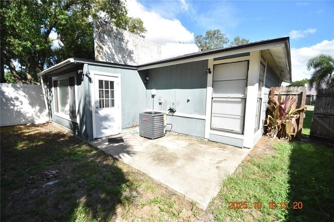 Building Photo - 2509 E Stanley Matthew Cir