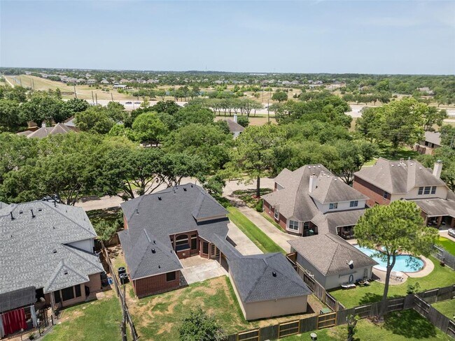 Building Photo - 23334 Fairbranch Dr