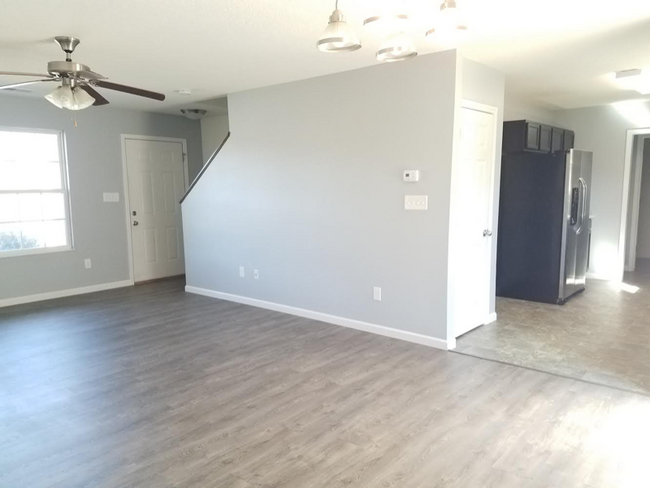 Building Photo - 5426 Creekhead Cove Ln