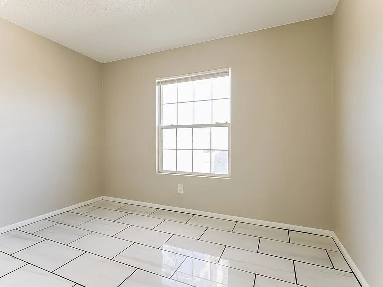 Building Photo - 5083 Helena Ct