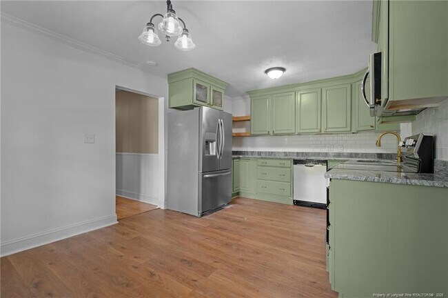 Building Photo - 4452 Oakmont Cir